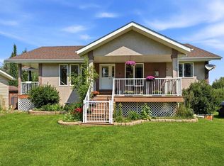 16 S Sunnyside Dr, Ponoka County, AB T0C 2J0