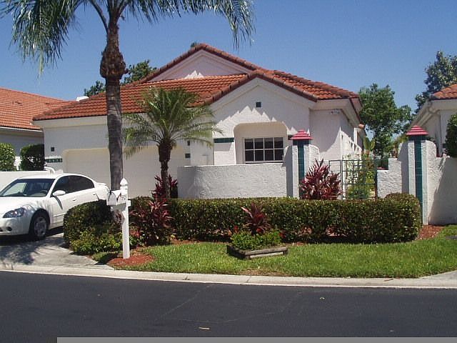 Almaden Drive