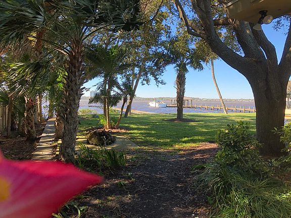 2nd image of 3064 S Peninsula Dr