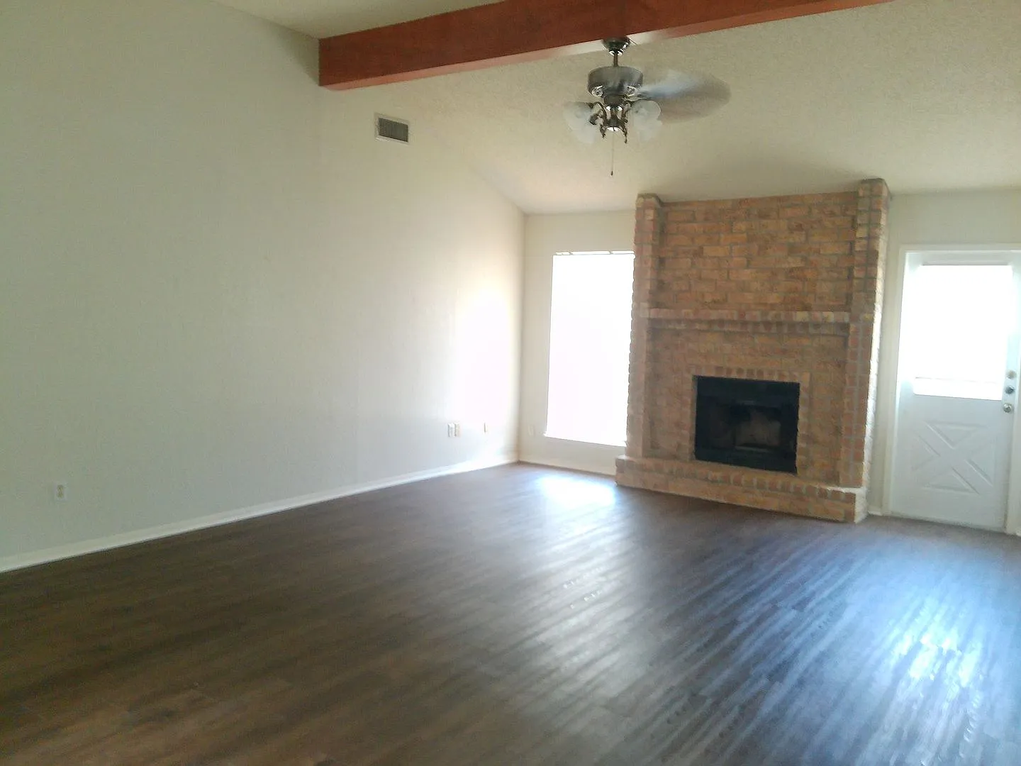 4773 Sierra Blanca - 3/Bed 2/Bath - $1845/month — Photo 4