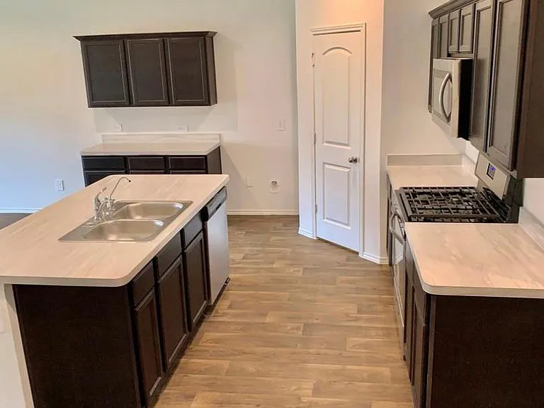 21310 Riverdew Dr — Photo 3