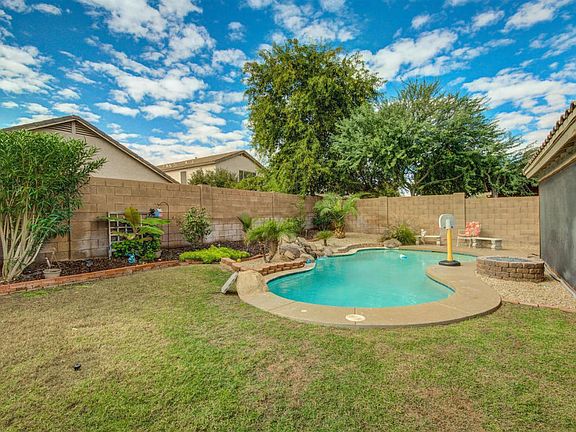 3rd image of 12687 W Mulberry Dr