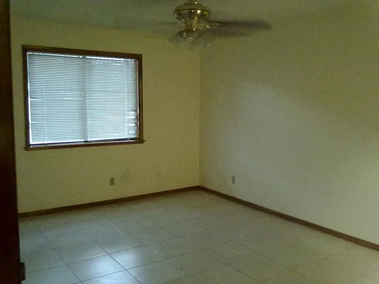 6645 W Tropicana Ave #203 — Photo 8