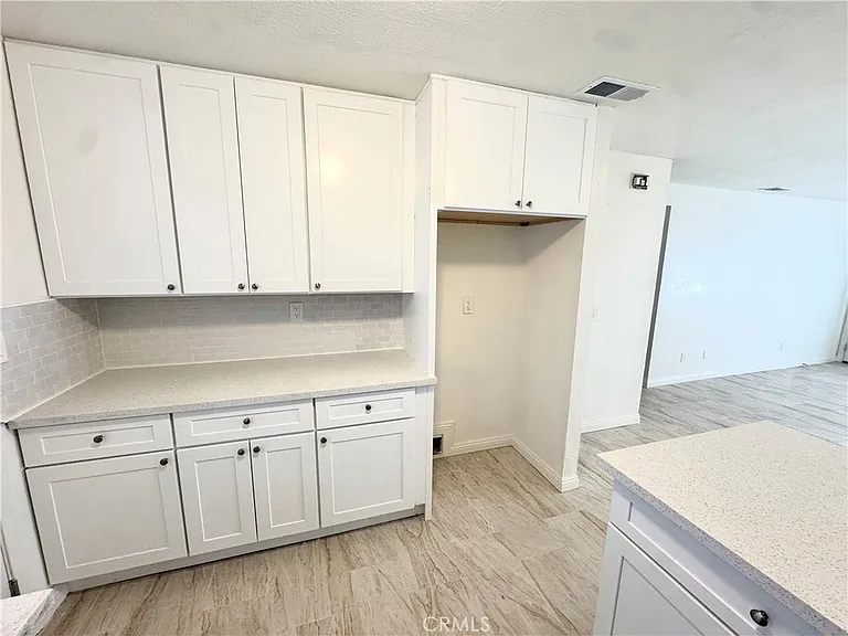 16214 Juniper St #2B — Photo 5