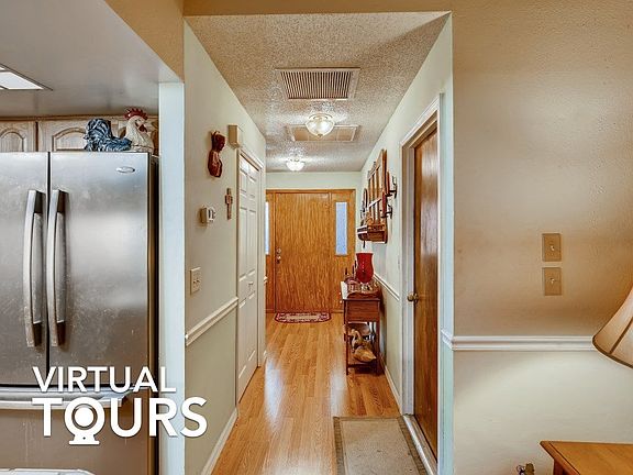 3rd image of 2877 Bridlewood Dr
