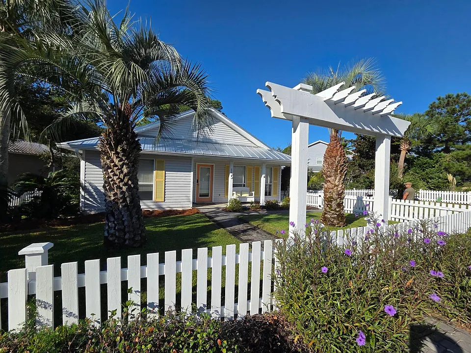 135 Gulf Winds Way