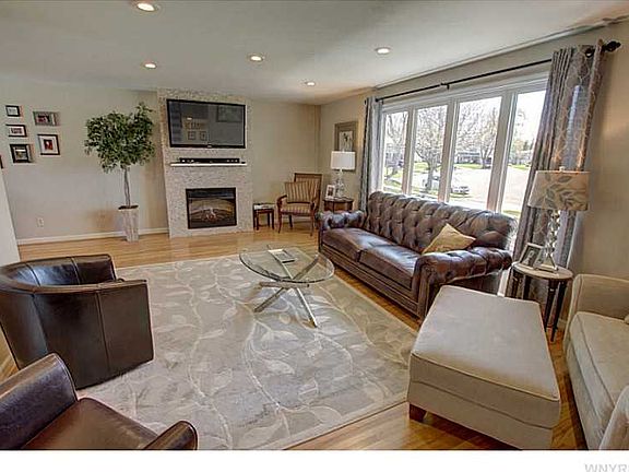 4th image of 17 Sunbury Ct