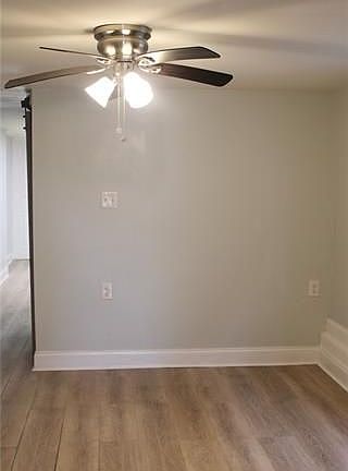 3rd image of 2522 Jonquil St #B