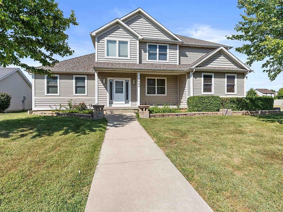 1st image of 1004 Malinda Ct