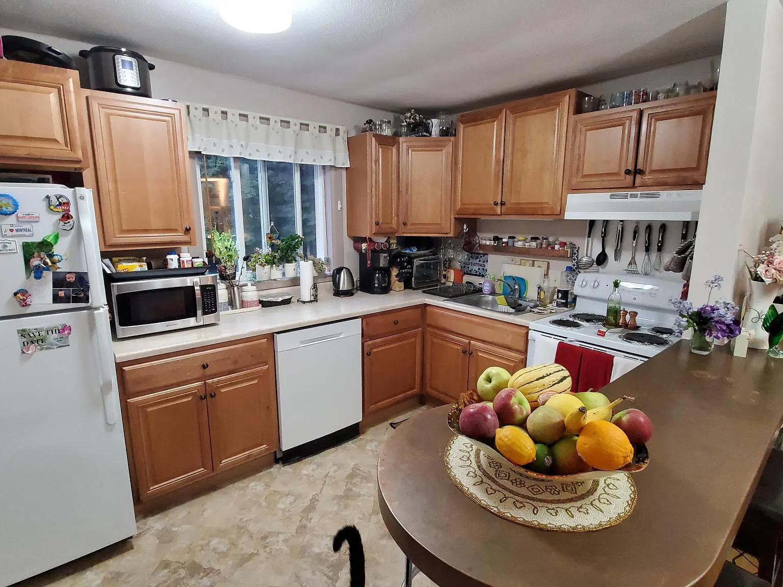 2 bed, 780 sqft, $2,400 — Photo 3