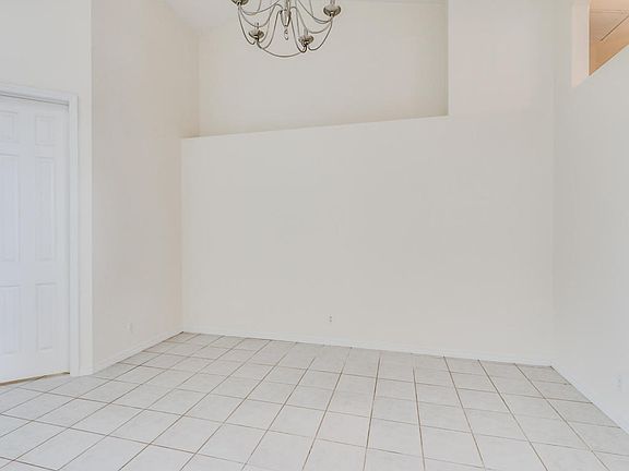 4th image of 360 Shell Cove Dr