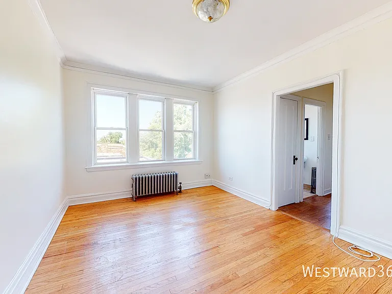 3012 W Warren Blvd #3R — Photo 3