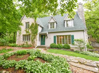 1236 Mill Rd, Delafield, WI 53018