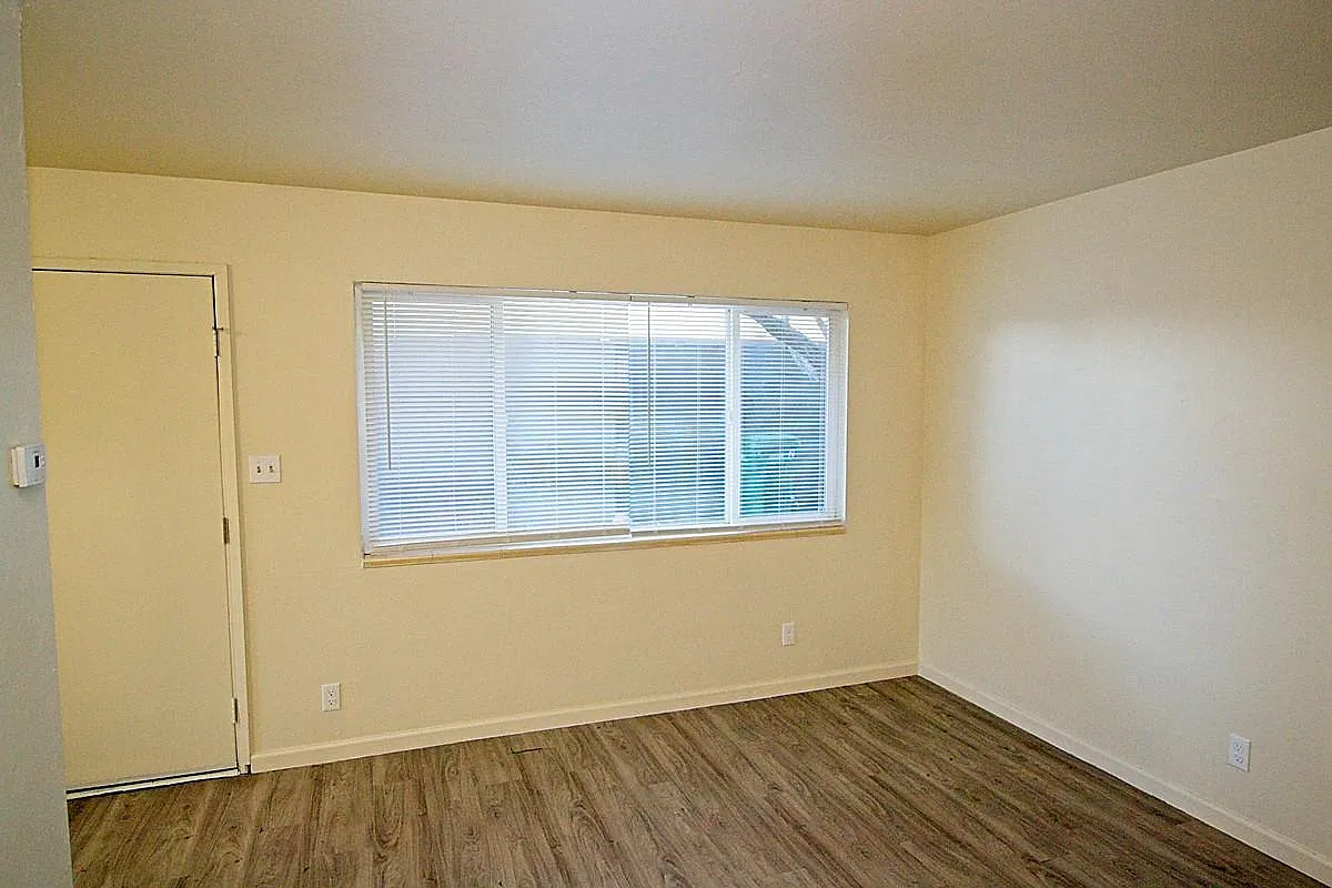 2 bed, 675 sqft, $1,250 — Photo 2