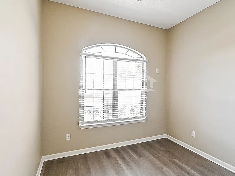 5216 Rockyford Ln — Photo 16