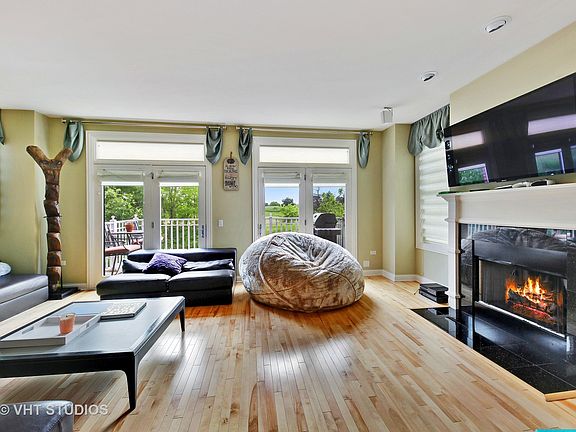 3rd image of 1869 Admiral Ct