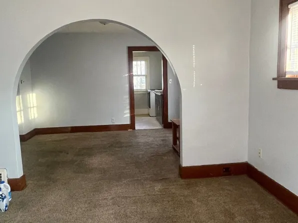 1414 Huey St, South Bend, IN 46628