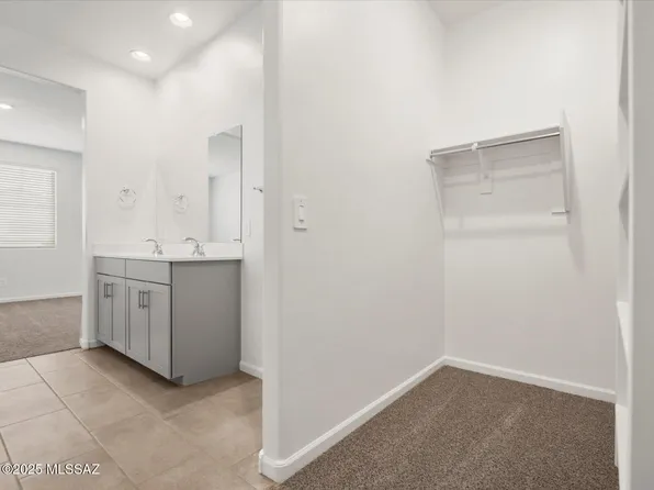 8277 S Cabari Mine Way, Tucson, AZ 85747