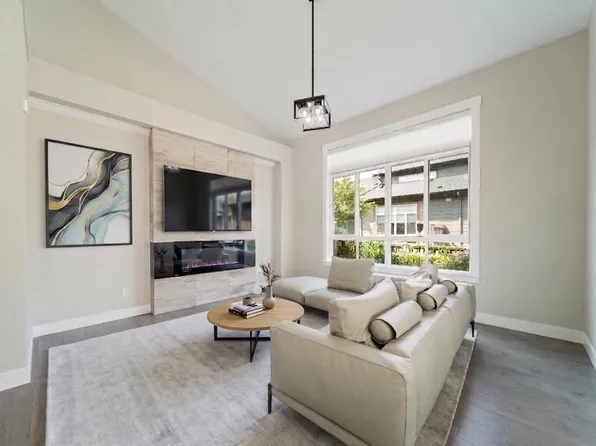 17033 Fraser Hwy #82, Surrey, BC V4N 6V2