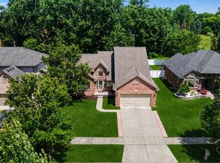 22273 Brywood Ct, Clinton Township, MI 48036