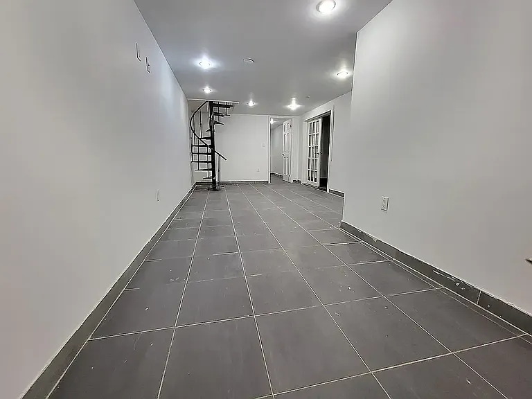 200 Stockholm St #1LL — Photo 10