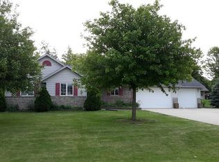 214 Donovan Cir, Rosendale, WI 54974