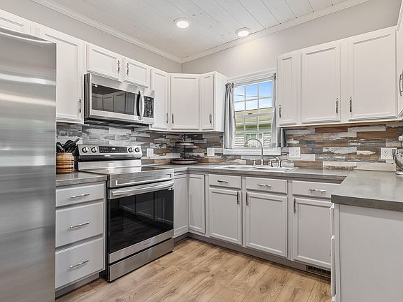 5th image of 517 Cain Ave