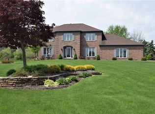 2122 Newbury Oval, Hinckley, OH 44233