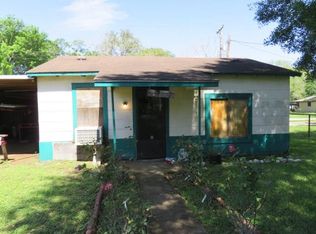 503 Lincoln St, El Campo, TX 77437