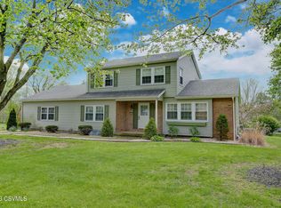 9 Holly Ct, Danville, PA 17821