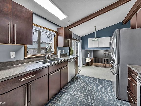 2nd image of 4149 Ivanhoe Dr
