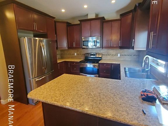 4th image of 19 2nd St NE #1