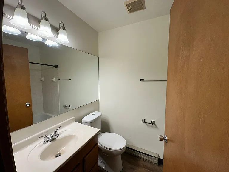 6734 Park Ridge Dr #D — Photo 7