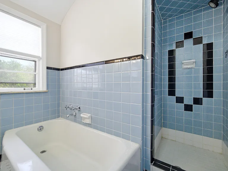 4037 Washington Blvd — Photo 28