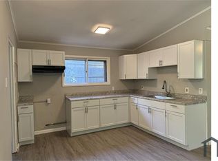 8349 Pepperidge Dr, Saint Louis, MO 63134