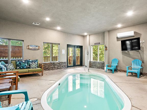 3rd image of 766 Park Vista Way