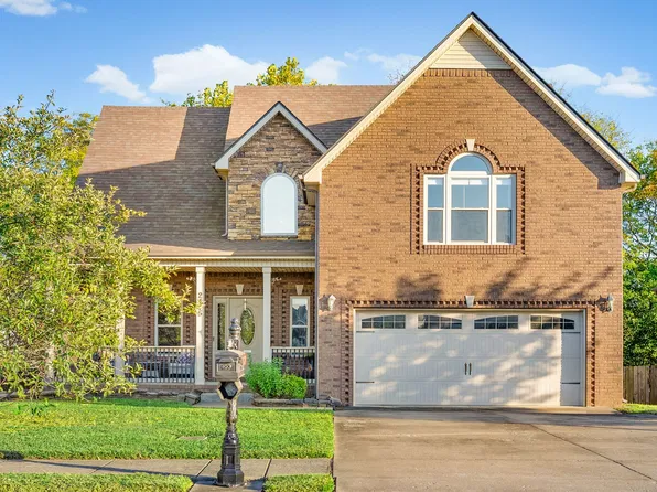 2445 Senseney Dr, Clarksville, TN 37042