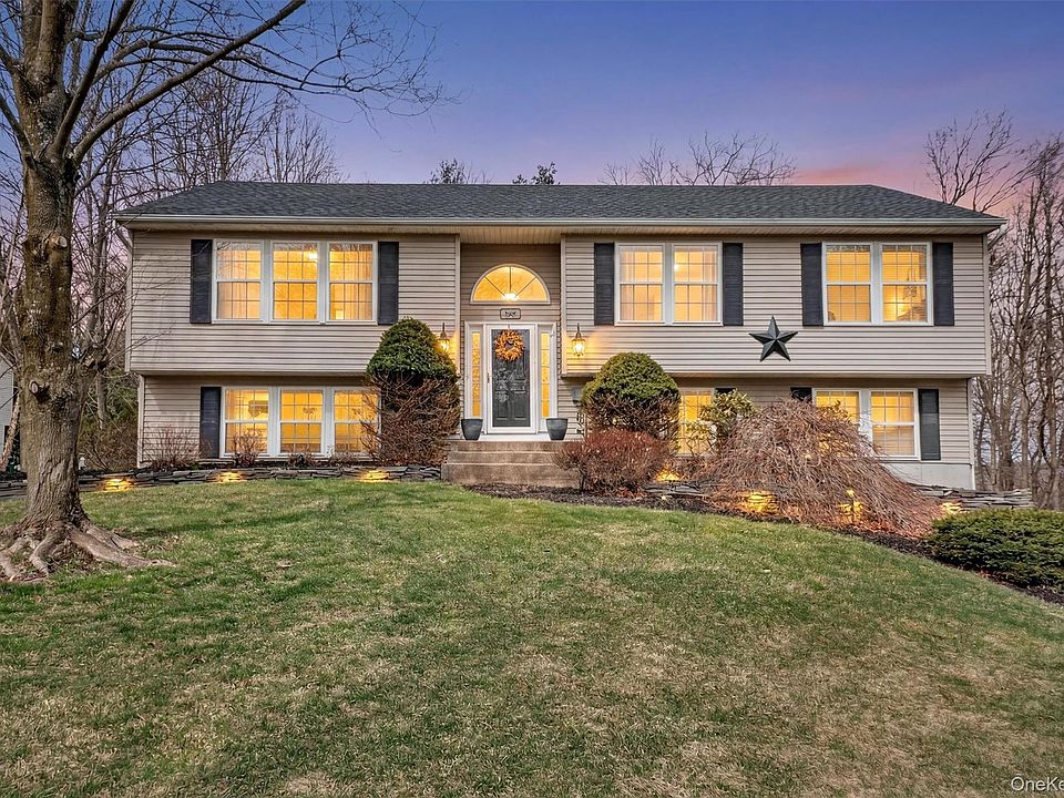 1st image of 123 Foxwood Drive S