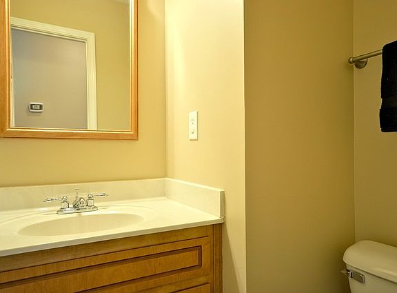 5th image of 1215 Viewmont Dr