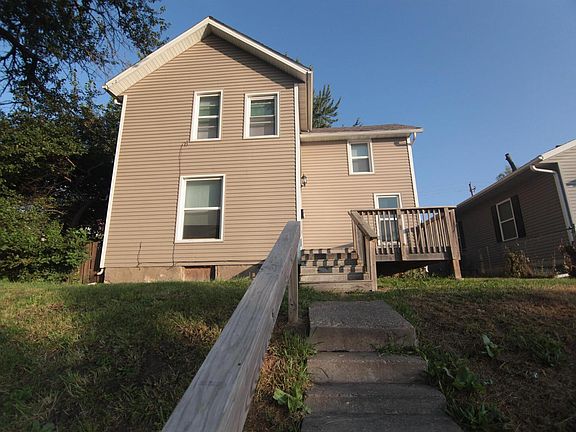 2nd image of 818 Charlotte St