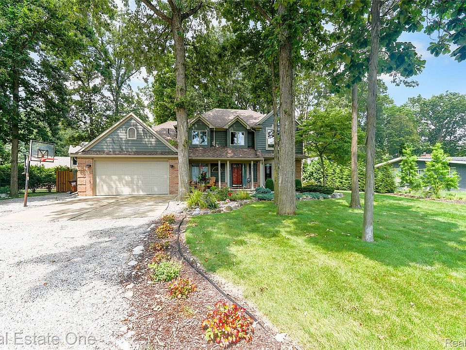 1st image of 8745 Birchwood Dr