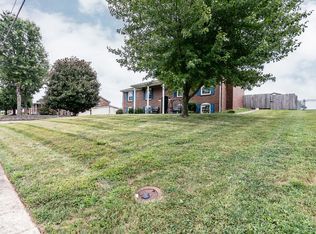 705 Bon Aire Dr, Elizabethtown, KY 42701