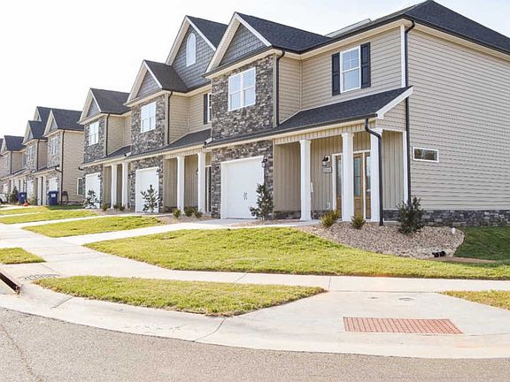 3rd image of 1640 Helmsdale Dr Lot 10