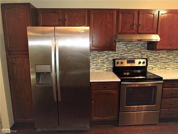 3rd image of 9459 Madison Ln #124