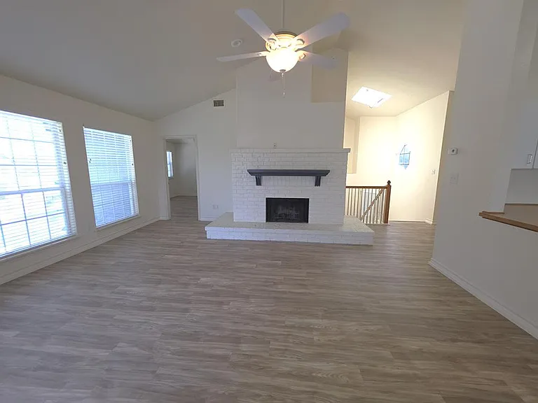 210 Oak Bay St #703 — Photo 5