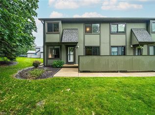 35262 S Turtle Trl APT D, Willoughby, OH 44094