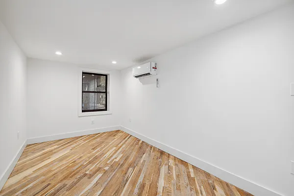 Rented by Brown Harris Stevens | media 7