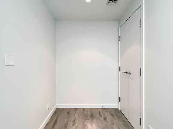 5th image of 5199 Brighouse Way #402