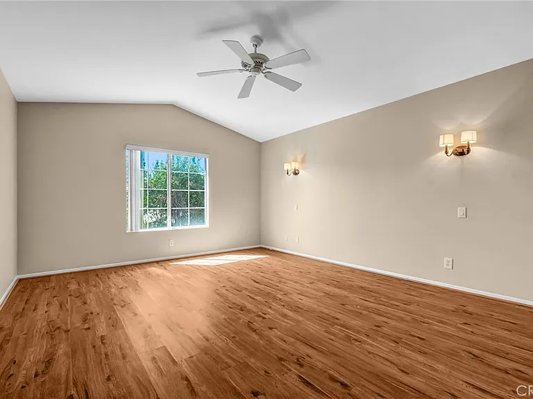 11625 Maynard Ave — Photo 17