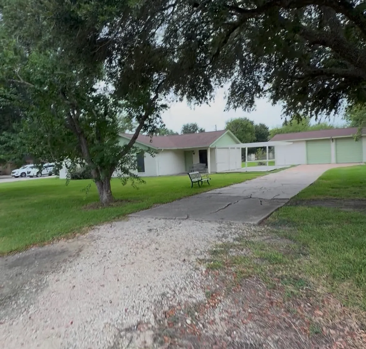 3 bed, 1188 sqft, $2,100 — Photo 1